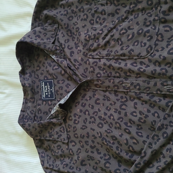 Abercrombie Leopard Print Blouse - Picture 2 of 4